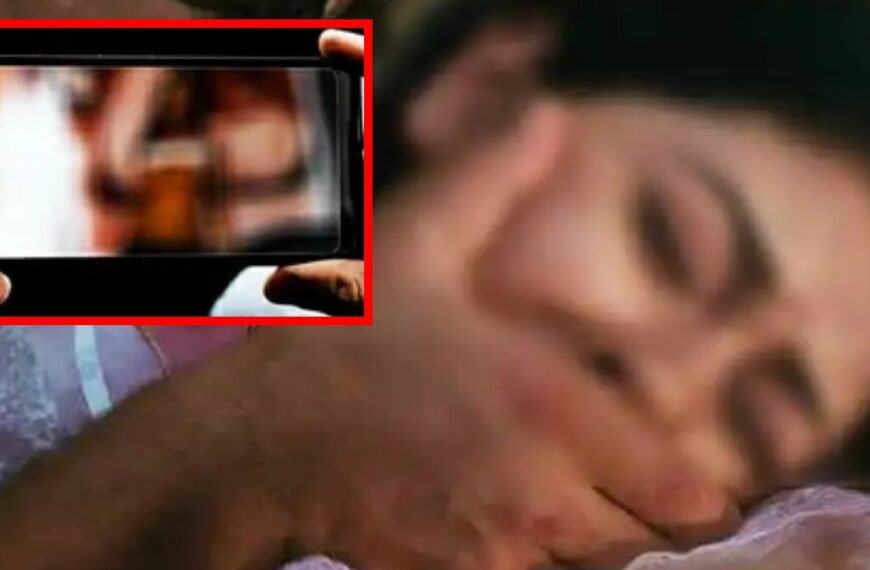 Father-daughter porn video: 50-year-old father kept&hellip;