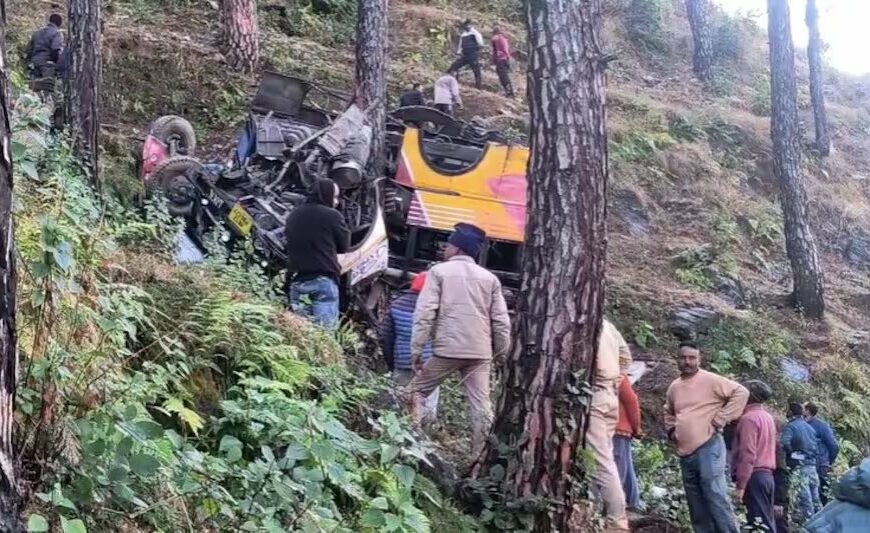 Major accident in Pauri, Uttarakhand, bus&hellip;