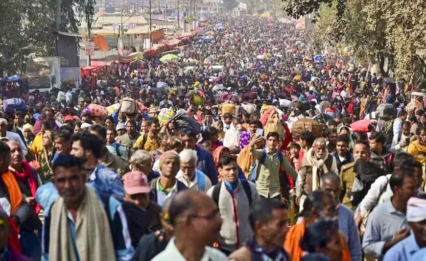 Huge crowd of devotees in Maha&hellip;