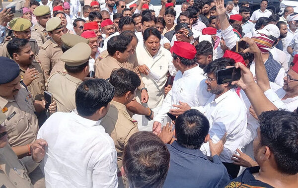 Rana Sanga controversy: Ramjilal Suman’s convoy attacked, black ink…