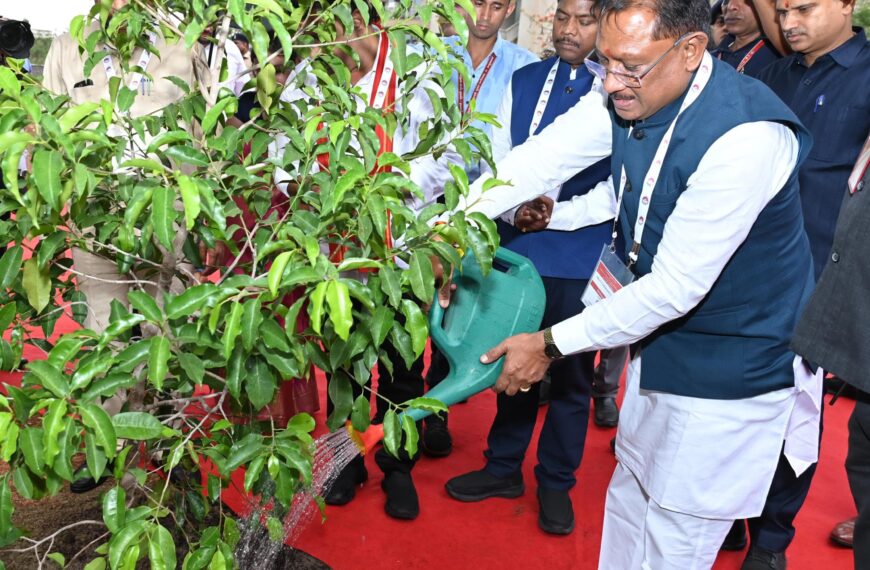 Chief Minister inaugurated the Good Governance Garden in IIM Raipur Campus with planting a Molshree Tree ( Spanish Cherry ) along with his cabinet colleagues