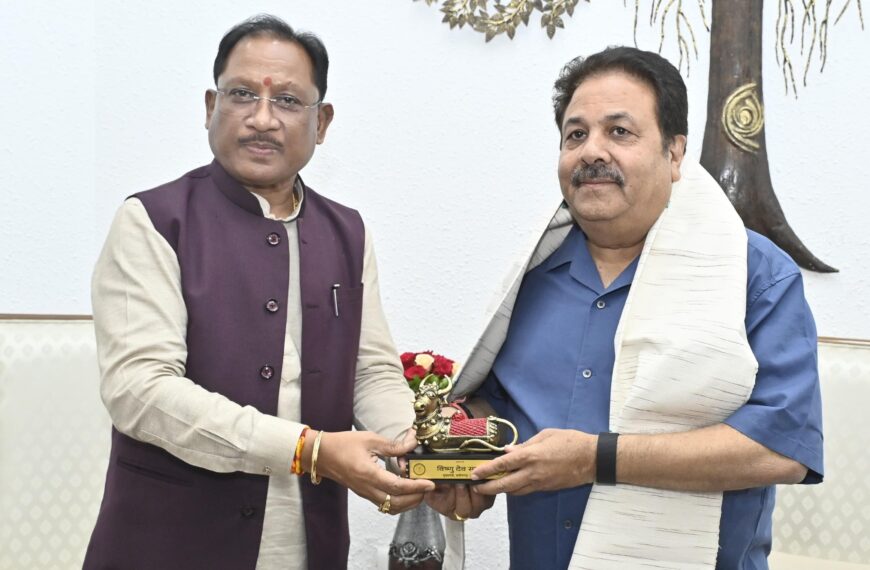 BCCI Vice President Rajiv Shukla made a courtesy call on Chief Minister Vishnu Deo Sai