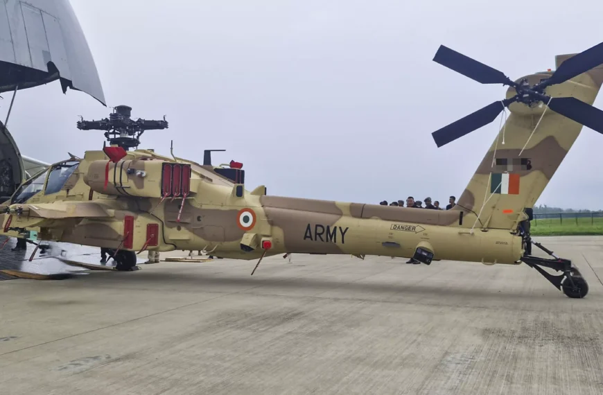 Boeing Delivers Three Apache Choppers to Indian Army