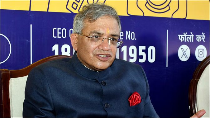 Bihar: Election Commission stands firm on voter list amendment in Bihar, CEC said- every eligible voter will be added