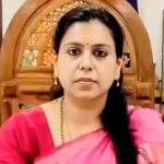 Deoria: In a meeting, IAS…