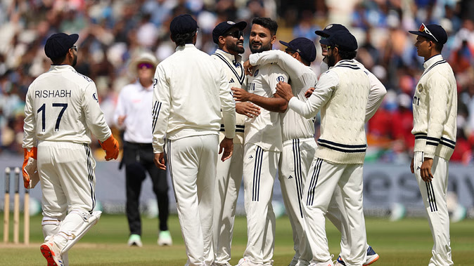 IND vs ENG Live Score: India gave three blows to England in the first session, score 153/6 till lunch; Smith at the crease