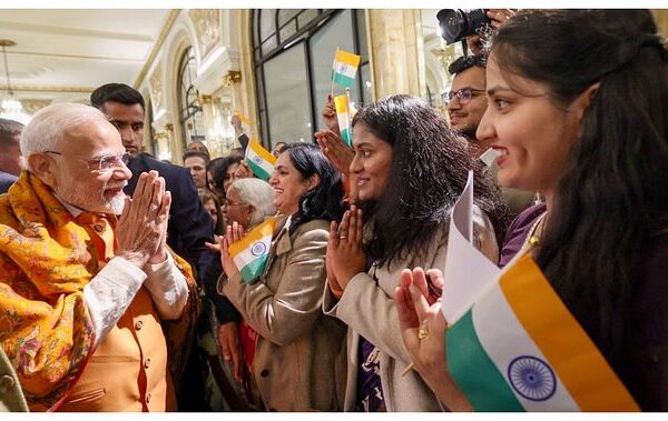 PM Modi In Argentina: Modi welcomed with the slogan ‘Jai Shri Ram’, met the Indian community