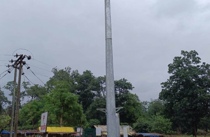 Bastar’s best tourism village Dhudmaras illuminated with with solar energy!
