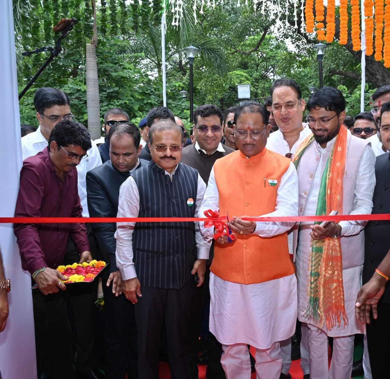 Chief Minister Sai inaugurats the photo exhibition in the…