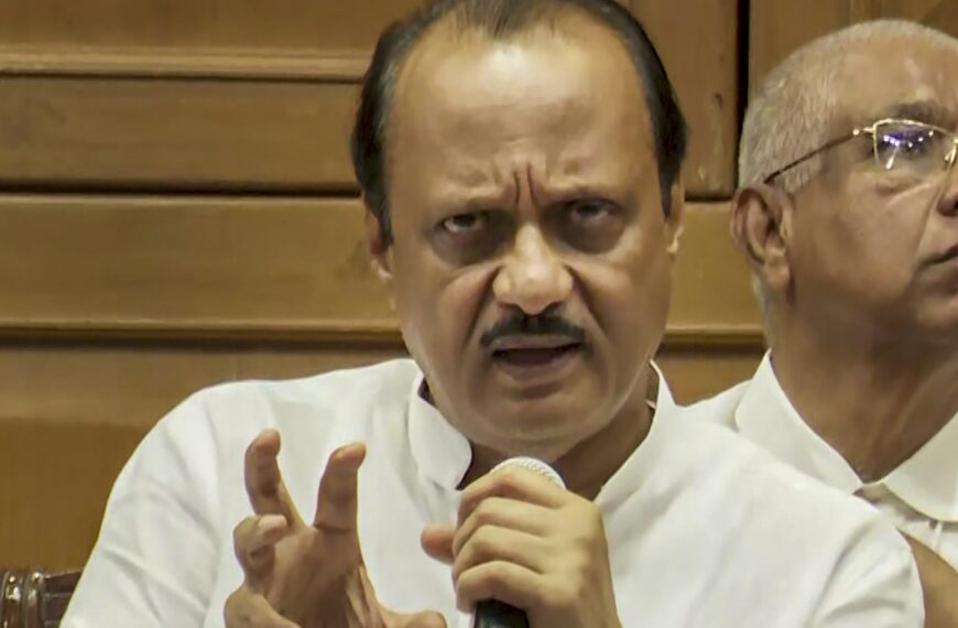 India-Pak match non-issue, Oppn should raise&hellip;
