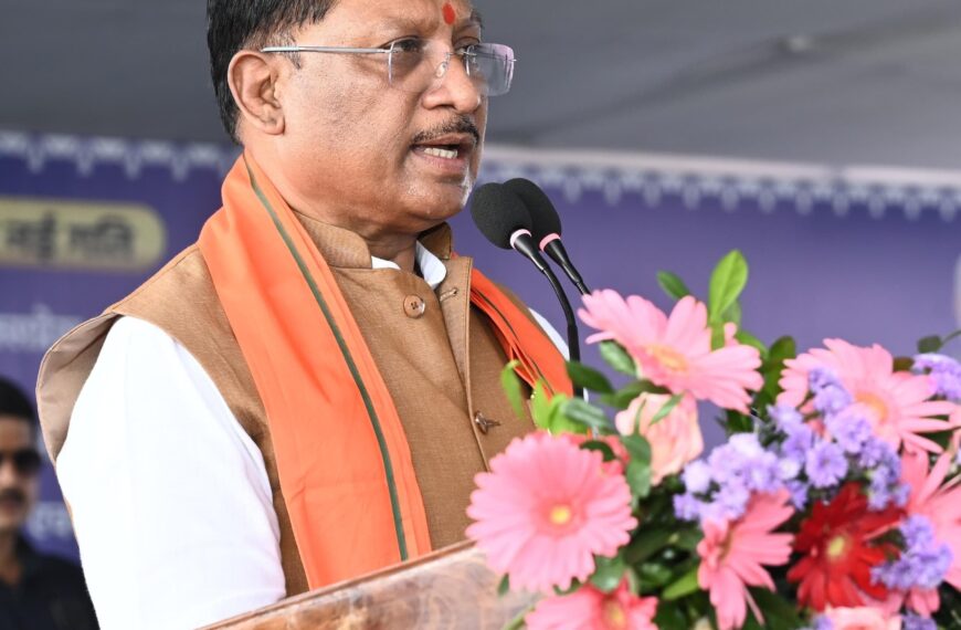 Chhattisgarh CM Sai flags off Raipur-Jabalpur express train