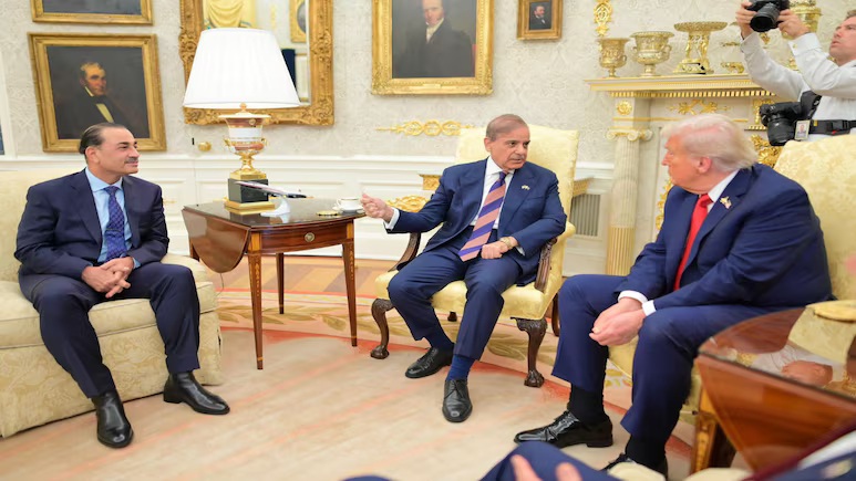 Pak PM, Asim Munir Meet Trump At White House,…