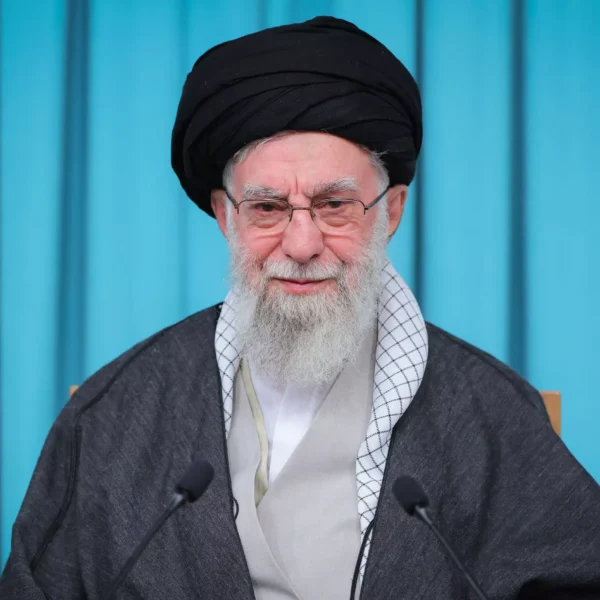 US Breaks Promises in Every Matter, Cannot Negotiate: Khamenei
