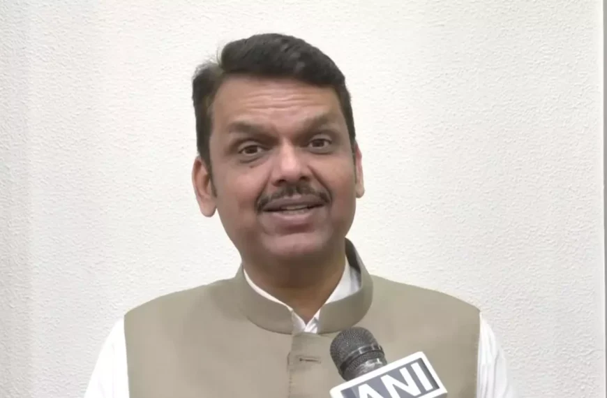 Fadnavis Mocks Rahul’s Gen Z Appeal&hellip;