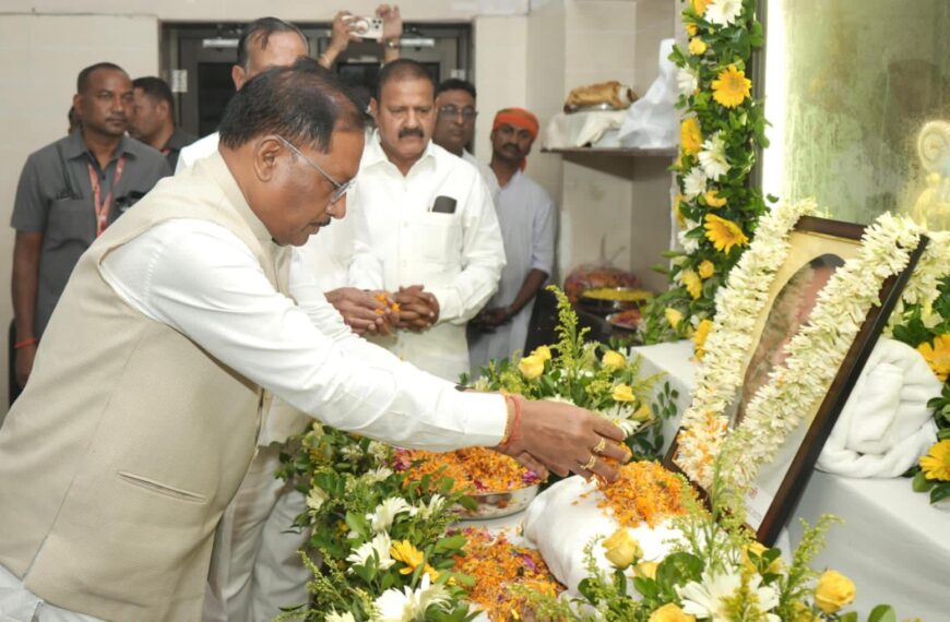 Chief Minister Vishnu Deo Sai pays tribute to former Deputy Speaker CG ASSY , late Banwari Lal Agarwal…VIDEOS
