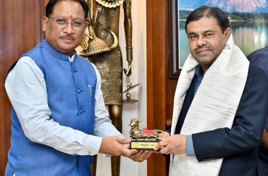ISRO scientists pay a courtesy call&hellip;