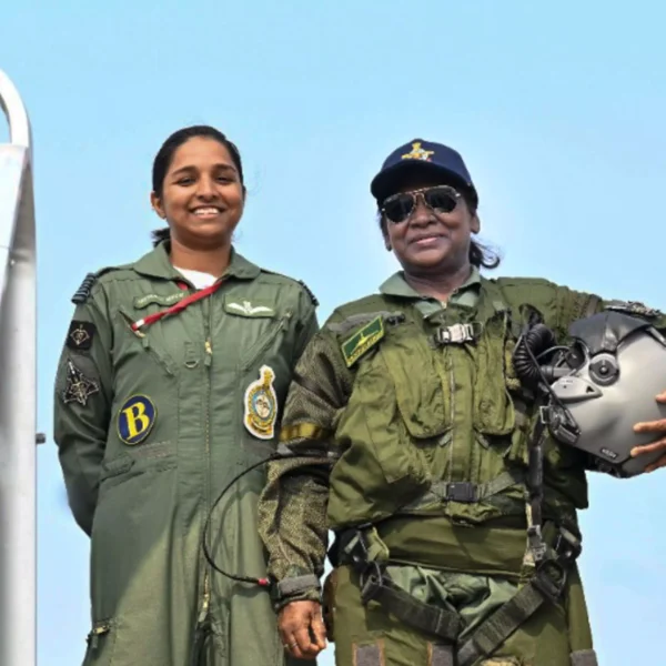 Murmu Poses With Rafale Woman Pilot Pakistan Had Claimed&hellip;