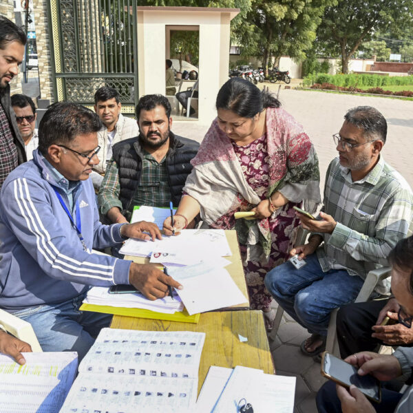 EC Asks Bengal DGP to Ensure Safety of Poll&hellip;