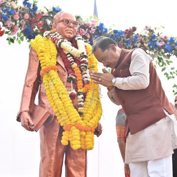 Chief Minister Vishnu Deo Sai Pays Floral Tribute to&hellip;
