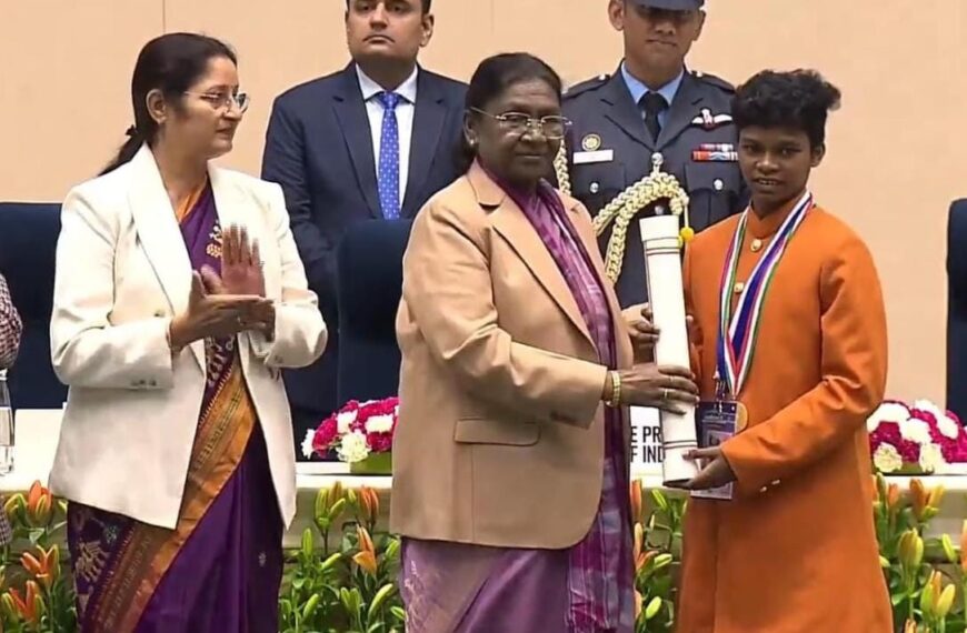 Yogita Mandavi from Kondagaon receives Prime Minister’s National Children’s Award