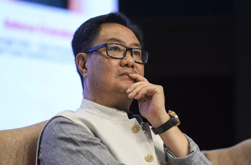 Govt: Will First Take Up Vande Mataram