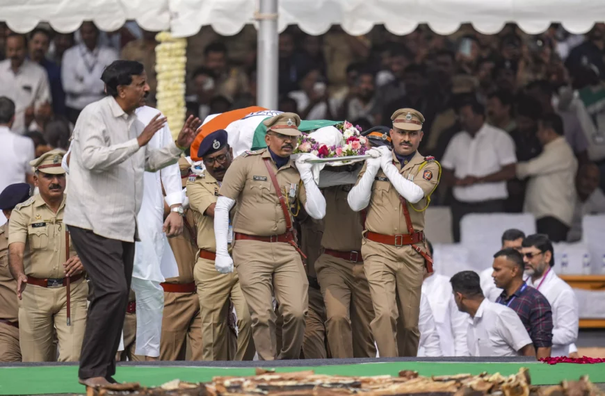 Ajit Pawar Cremated with Full State&hellip;