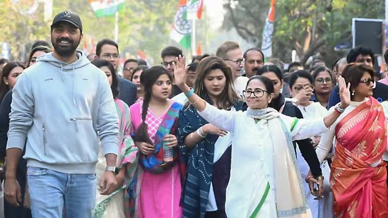 I-PAC raids: Cal HC disposes of TMC’s petition, adjourns ED’s application