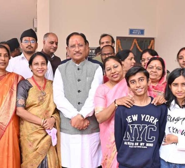 Children in Jashpur District will now study in smart…