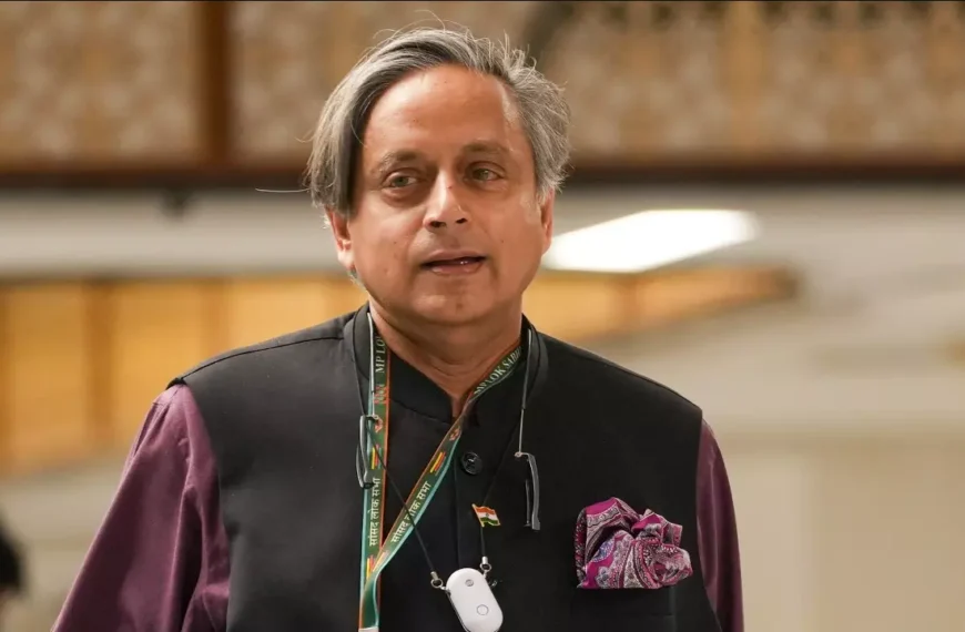 Upset With Rahul’s Kochi Snub, Tharoor&hellip;