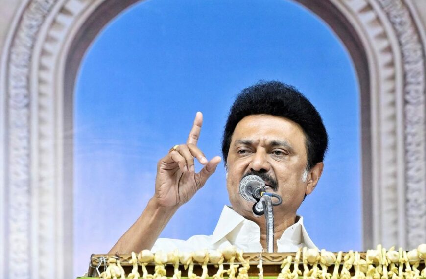 Centre can’t impose Hindi as long as DMK exists: Stalin