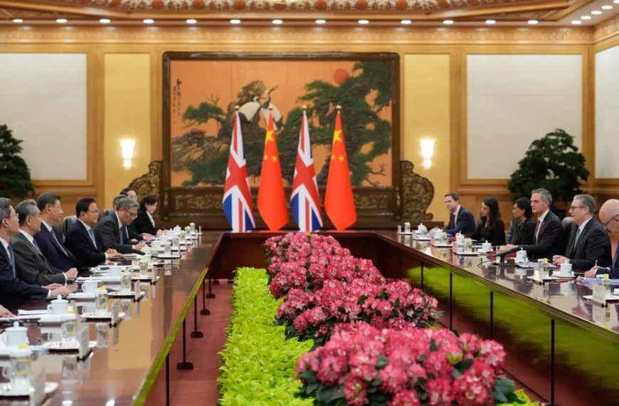 British PM Starmer Meets with Chinese&hellip;