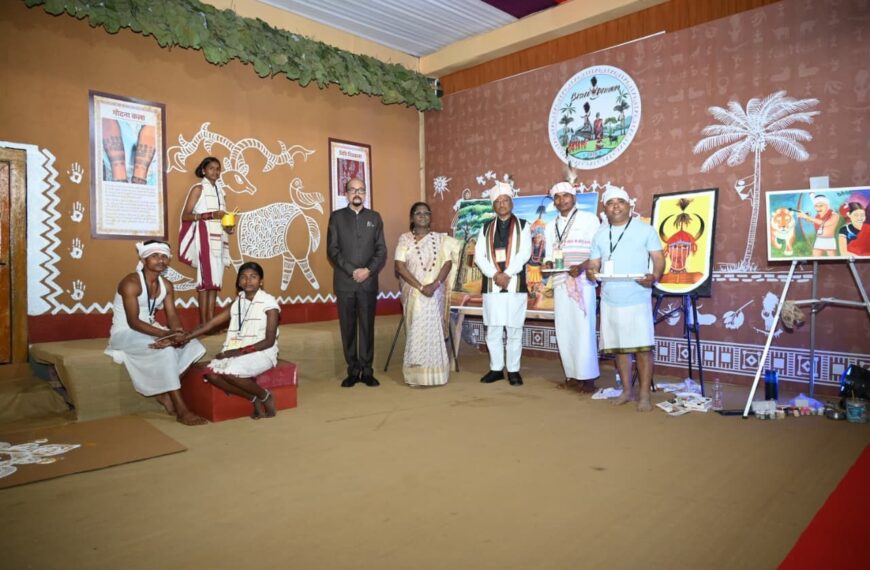President Droupadi Murmu visits grand exhibition&hellip;