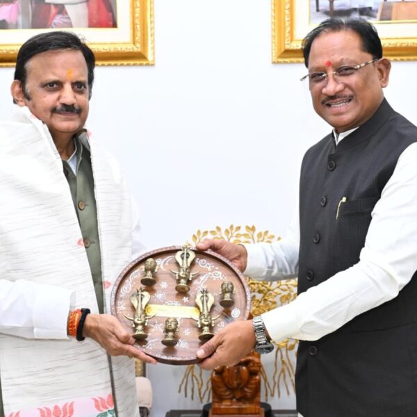 Deputy Chief Minister of Madhya Pradesh Rajendra Shukla Pays Courtesy Visit to Chief Minister of Chhattisgarh Vishnu Deo Sai