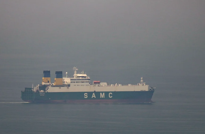 Iran Imposes $2M Fee on Ships&hellip;