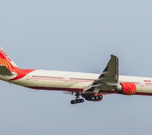 10,000 Indians have returned from Gulf countries amid the war! 3,000 have also been brought back from Iran