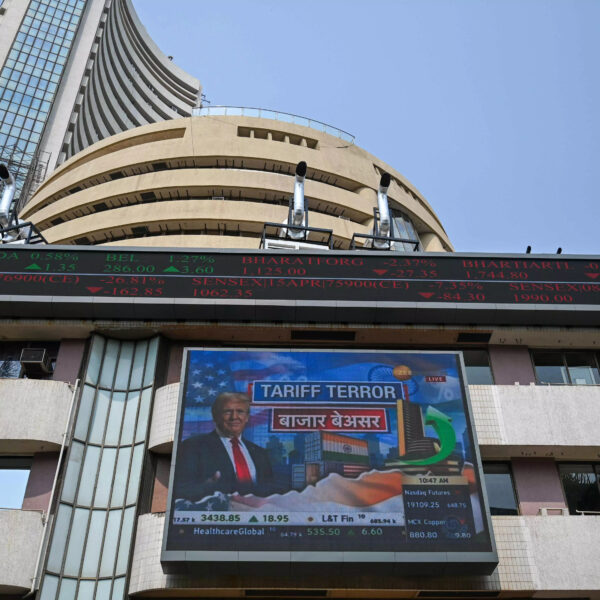 Stock Markets Tumble for 3rd Day as West Asia Turmoil