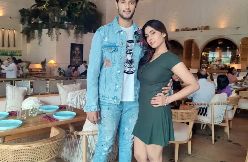 Shivam Dubey fell in love with Anjum Khan, an alumnus of Aligarh Muslim University, and broke the barrier of religion to marry her