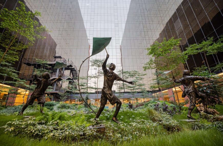 Max Estates Accelerates Net-Zero Vision with Solar Power Adoption at Max Square, Sector 129 Noida