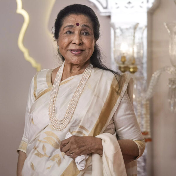 Asha Bhosle, who redefined playback singing with unmatched versatility,…