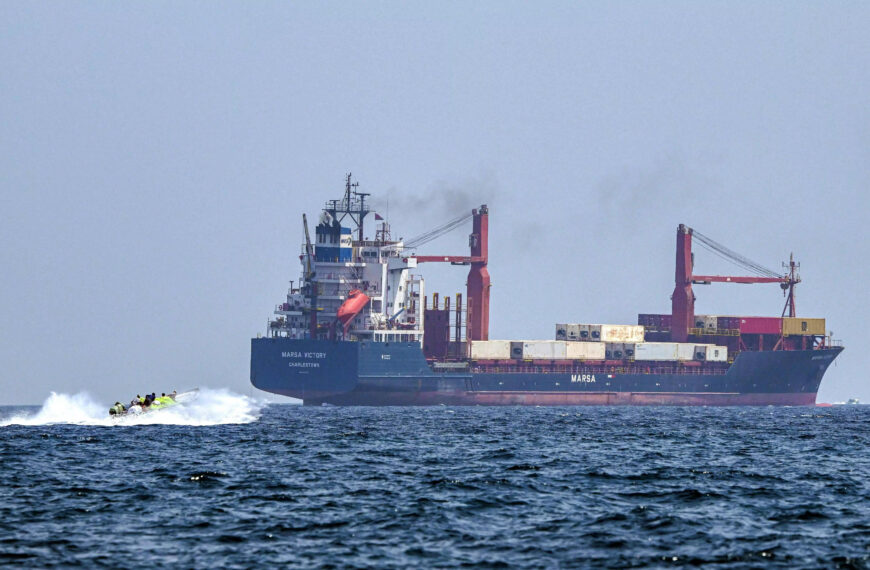 Iran Unveils Alternate Shipping Routes in Strait of Hormuz