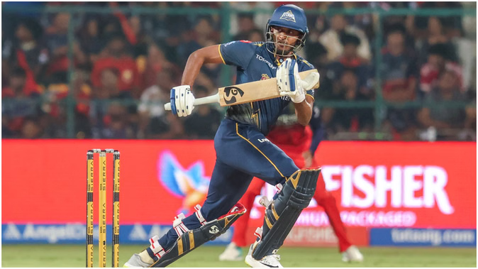 RCB vs GT Live Score: RCB’s innings begins; Jacob Bethell and Virat Kohli at the crease; Gujarat posts 205 runs