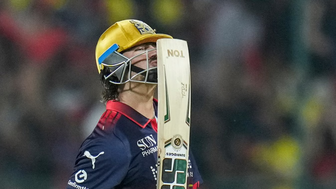 RCB vs CSK Live Score: Shaky start for Chennai; Gaikwad dismissed for 7 runs; Jacob Duffy strikes