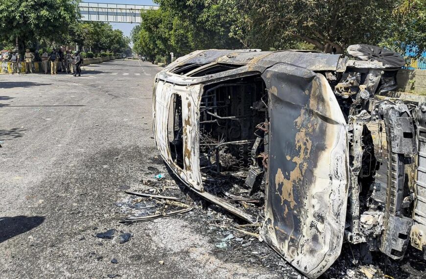 Workers’ protest over wage hike turns violent in Noida, vehicles torched