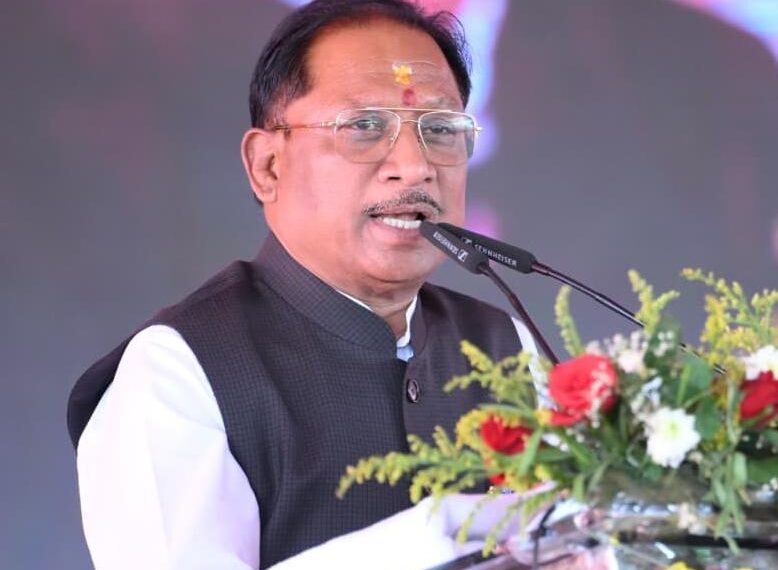 Chief Minister Vishnu Deo Sai dedicates development works worth more than Rs. 280 crore to the people of Lundra