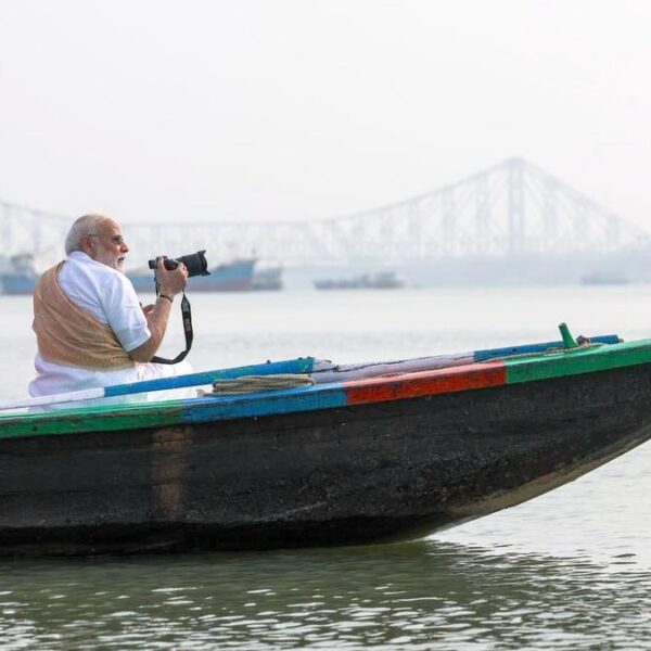 PM takes boat ride on Hooghly river in Kolkata,&hellip;