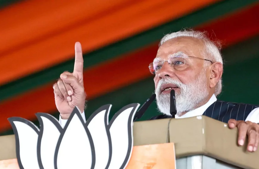 Last Chance to Surrender: PM Warns TMC ‘Goons’ at West Bengal Rally