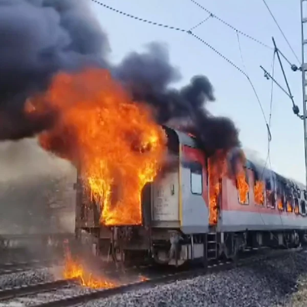 Fire Breaks out in Thiruvananthapuram-Delhi Rajdhani Express in MP