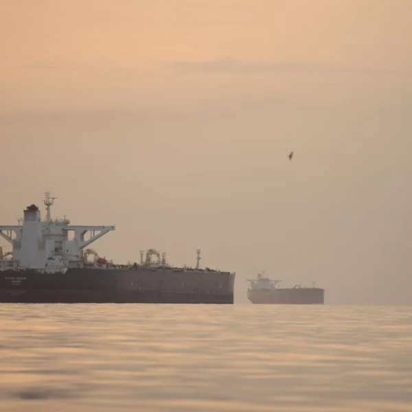 LNG Tanker Exits Hormuz for India for First Time Since War Began