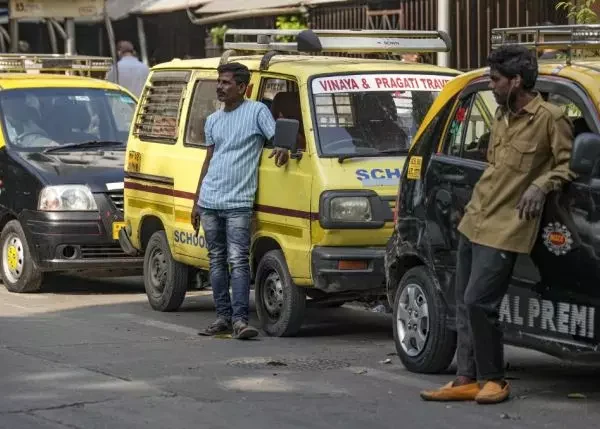 Maharashtra Sets Aug 15 Deadline for Auto, Taxi Drivers…