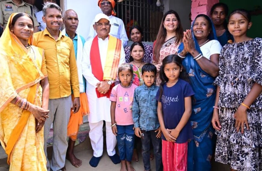 A Villager’s Invitation, the Chief Minister’s Warmth—A Dream Realised Through the PM Awas Yojana; CM Presides Over Housewarming Ceremony